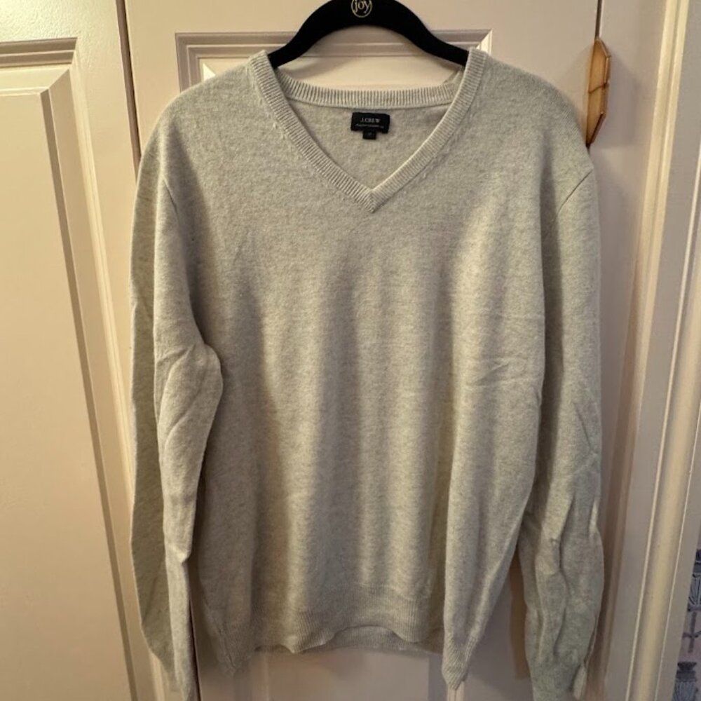 J. Crew 100% Cashmere Mens V Neck Sweater. Heather Zinc (Gray). Size Medium (M)